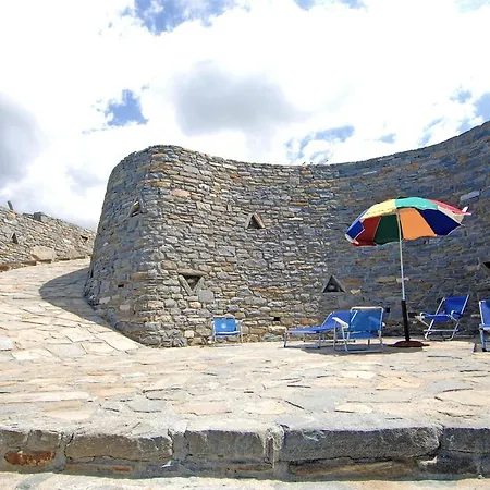 Villa Morfes Ii *